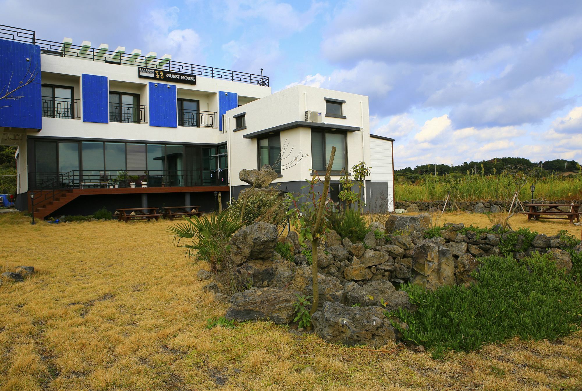 Dongdong Guesthouse Jeju Exterior photo